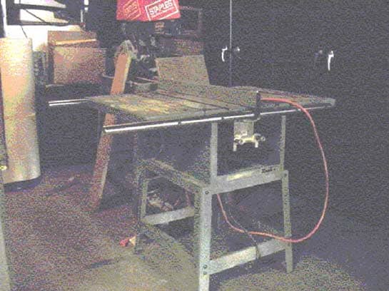 Figure 1. Table saw involved in the incident