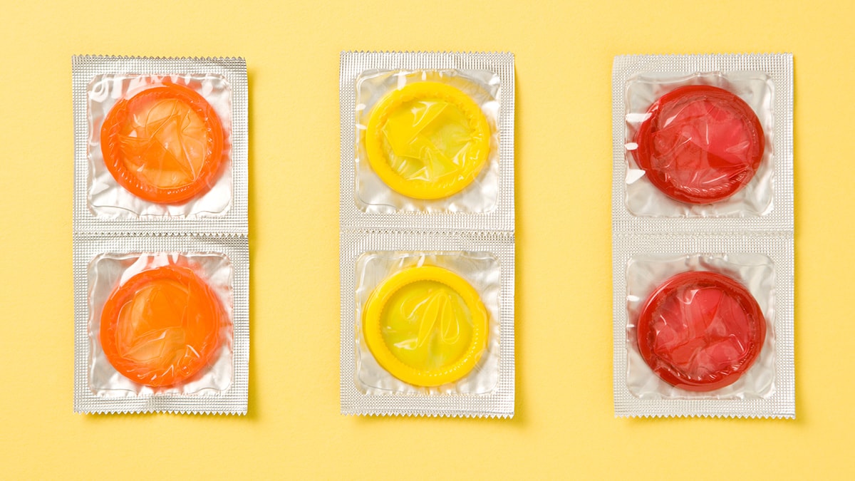 Male (external) condoms of various colors in a 2 by 3 grid.