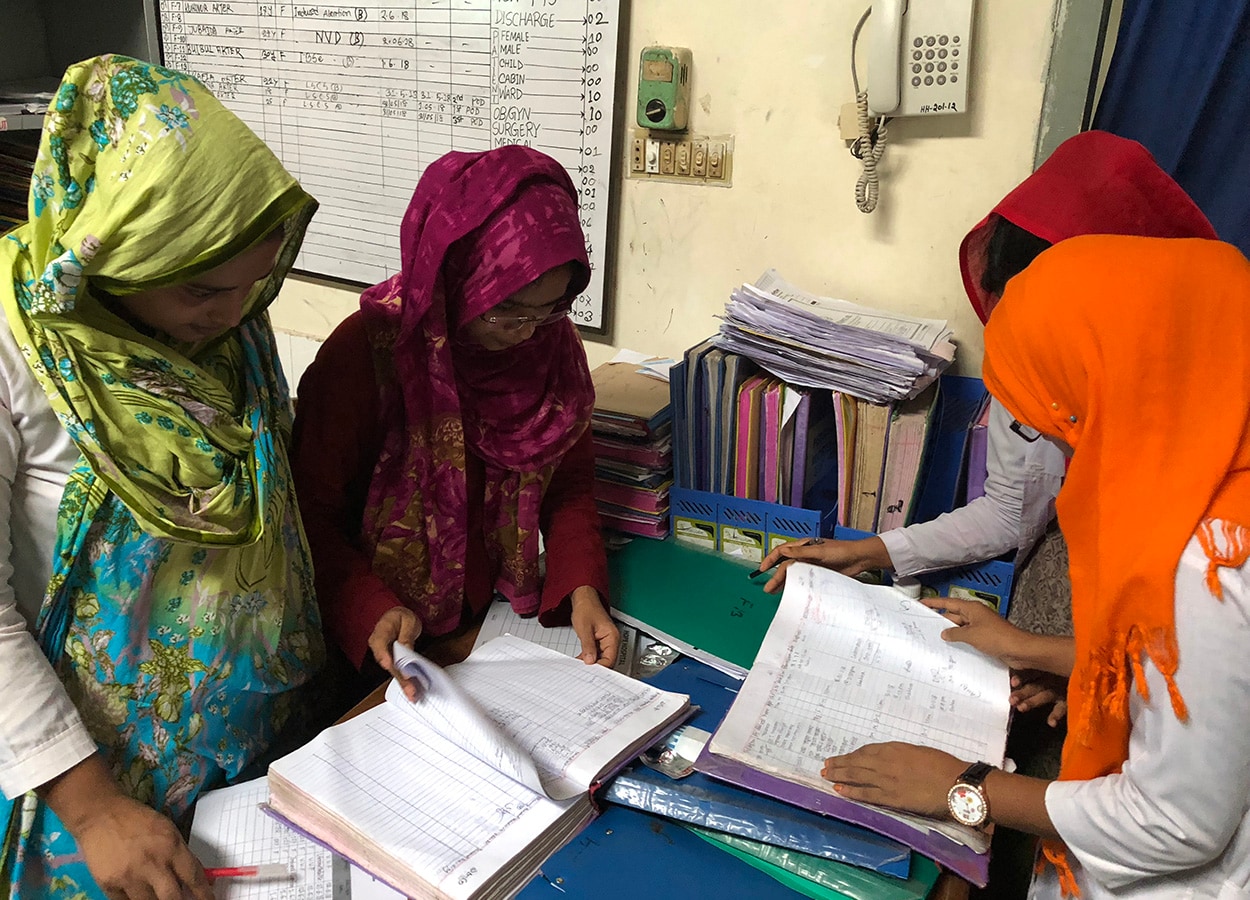  Before COVID-19, midwives in Bangladesh completed data training, with the help of experts in maternal, newborn, and child health and healthcare providers, while preparing for community health work.  Photo: Endang Handzel