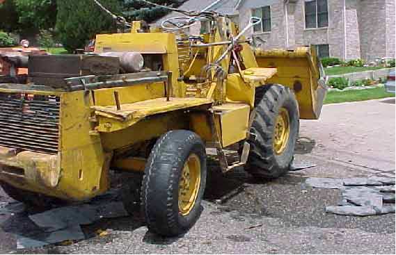 Photo 6.  Right side view of equipment.