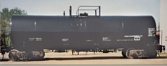 Photo 1 – Side view of similar rail tank car used to transport vegetable oil.