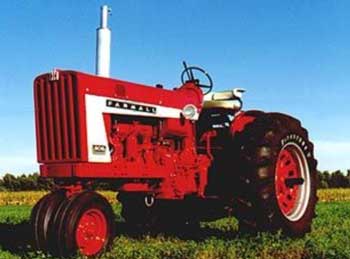 Figure 1. A Farmall 806 tricycle-front-end tractor like the one used in this incident.
