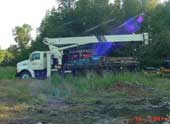 Truck-mounted crane