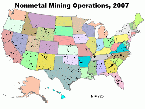 Map of the United States showing the locations of 725 nonmetal mining operations in 2007