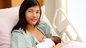 Breastfeeding mother in hospital setting