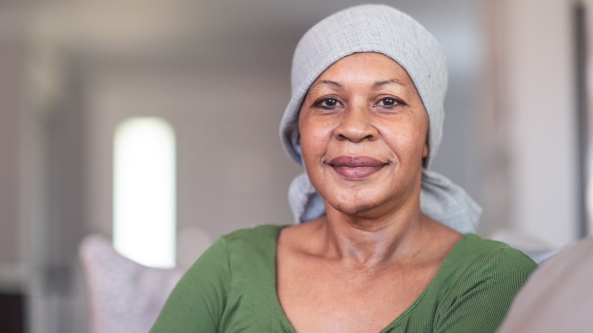 Foto de un paciente con cáncer que ha recibido quimioterapia