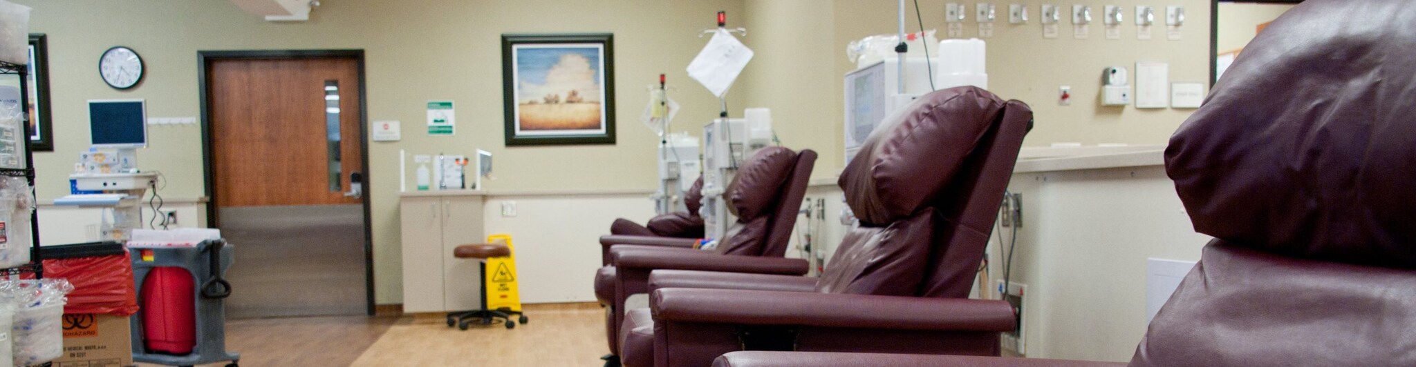 picture of a dialysis facility