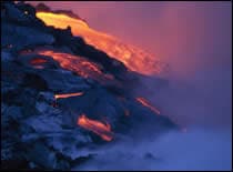 Foto del flujo de lava del volcán.