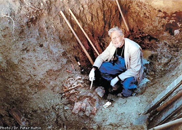 Johan Hultin at age 72, during his second trip to the Brevig Mission burial ground in 1997. Photo credit: Johan Hultin.