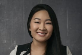 Lily Shen, directora de Asuntos de Personal y directora ejecutiva de la Respuesta al COVID-19 del Asian & Pacific Islander American Health Forum