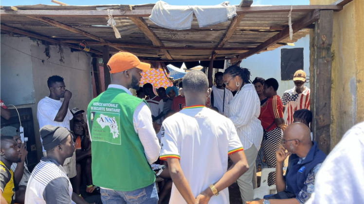 FETP investigators meeting with members of the community under CDC supervision