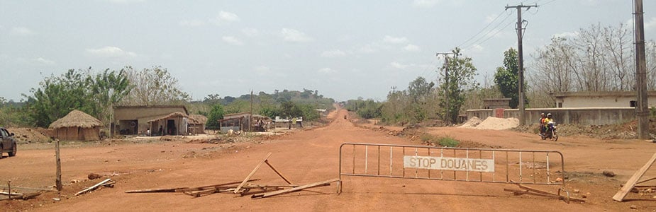 Ground crossing at Togo border post. Photo: Tohoun Aplahoue