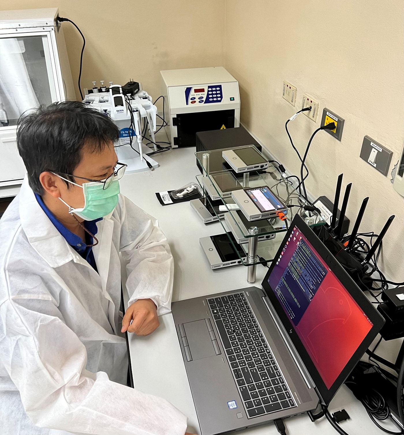 CDC Thailand Laboratory staff analyzes sequence data to confirm the first Omicron variant in Thailand in collaboration with the Thailand Ministry of Public Health.