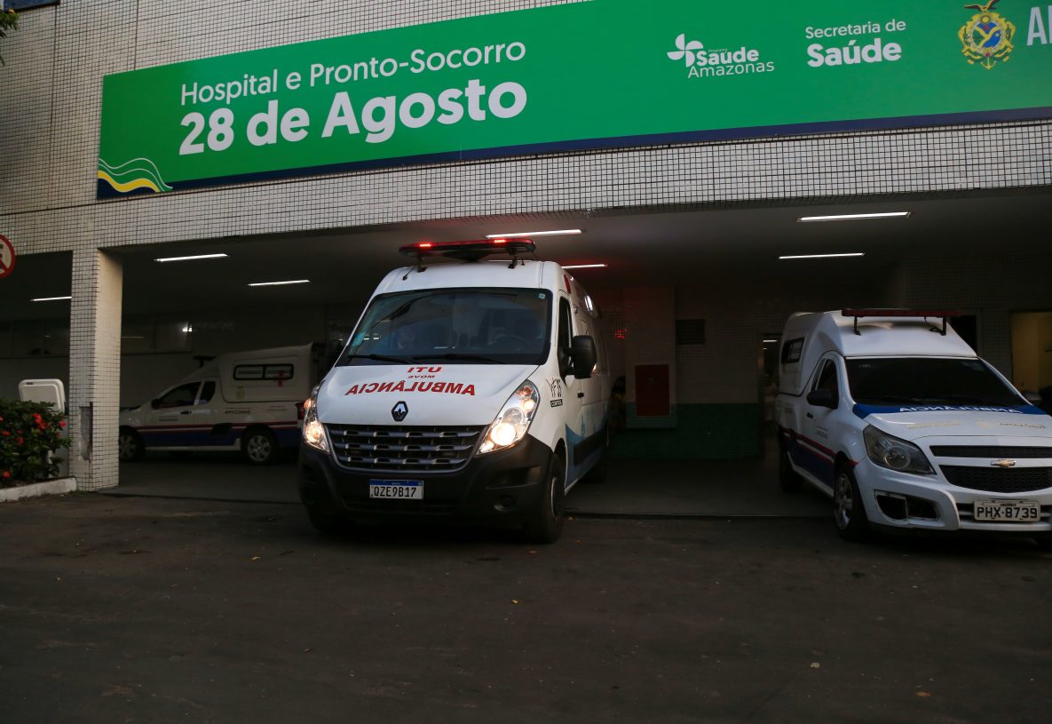 Photo of ambulance bay at Hospital e Pronto-Socorro 28 Augosto Hospital in Manaus, Brazil, during COVID-19 pandemic.