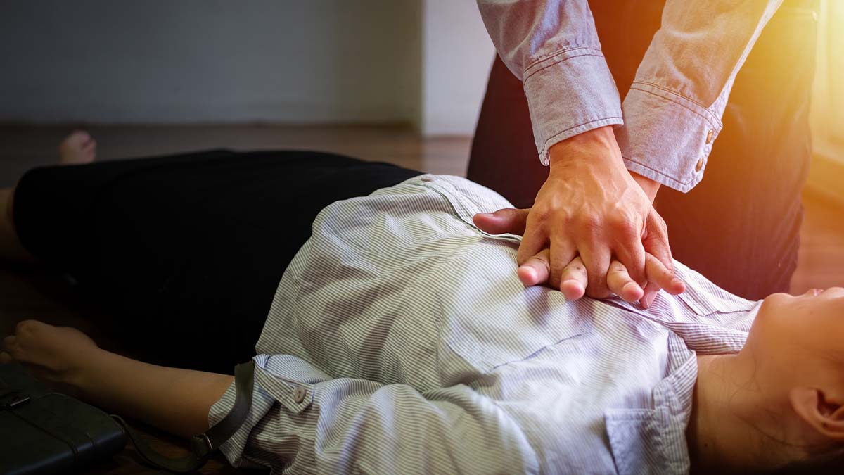 Years of Potential Life Lost and Mean Age of Adults Experiencing Nontraumatic, Out-of-Hospital Cardiac Arrests — Chicago, 2014–2021 - Vimarsana News