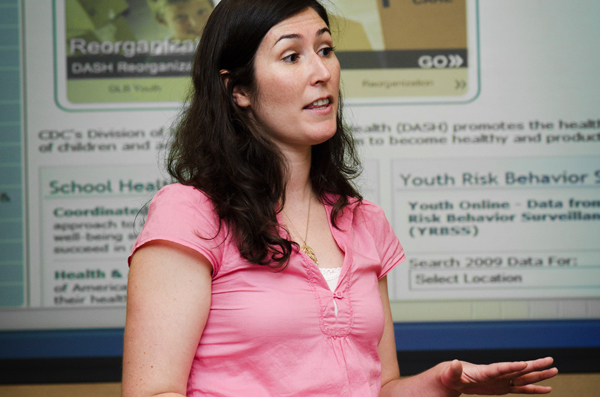 Allison Nihiser discusses school wellness and nutrition with campers.