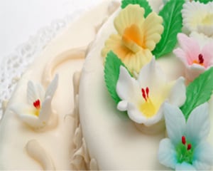 Cake decorating "luster dusts"