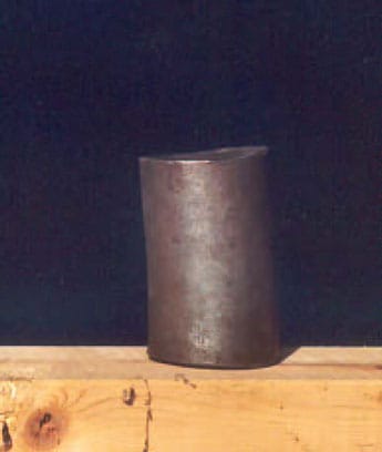 Figure 5. Side view of cylindrical steel piece used by victim as stop block