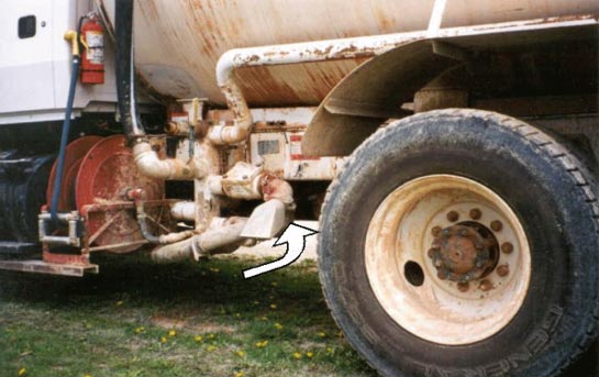 Illustration of driver&rsquo;s side of the truck.