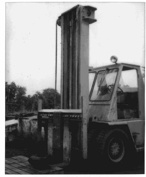 Picture of fork lift.