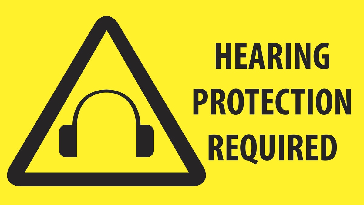 Warning sign requiring hearing protection.