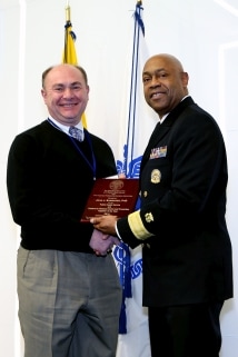 Dr. Sammarco receiving the Federal Engineer of the Year Agency Award
