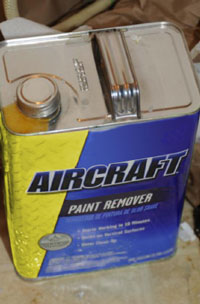 2013-110c.jpg_20c22 Producto que contiene cloruro de metileno.