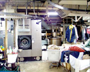 2013-150a.jpg_47216 Operaciones de limpieza en seco.