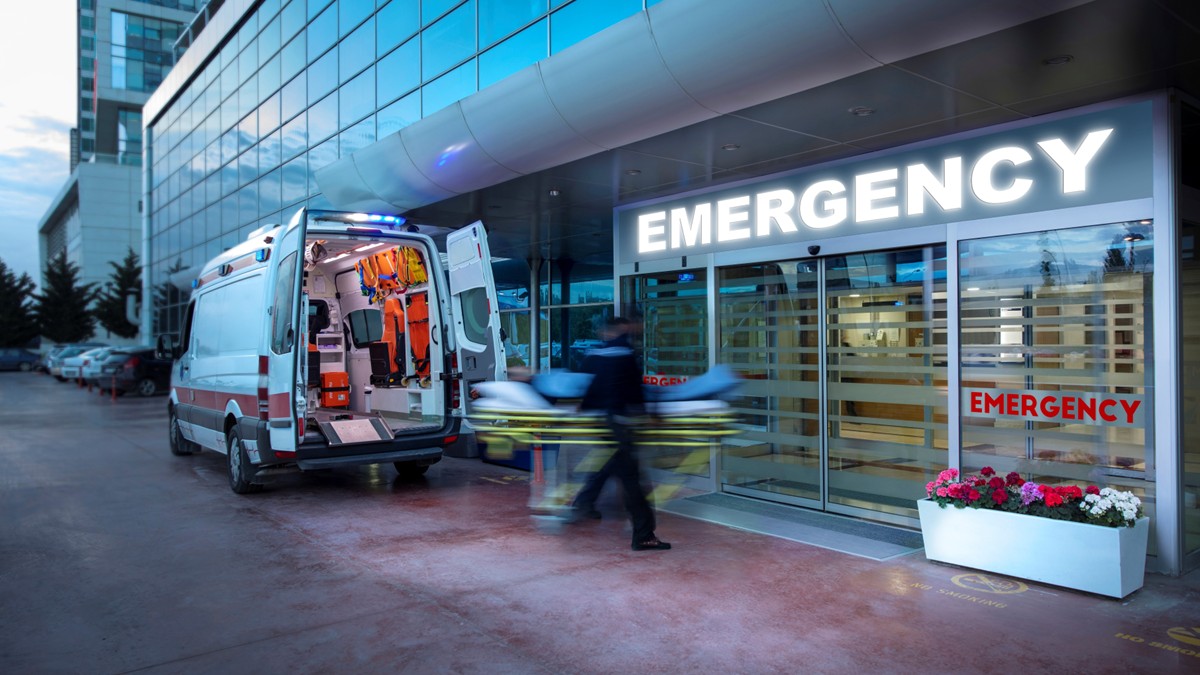 Photo of ambulance pulling into emergency department