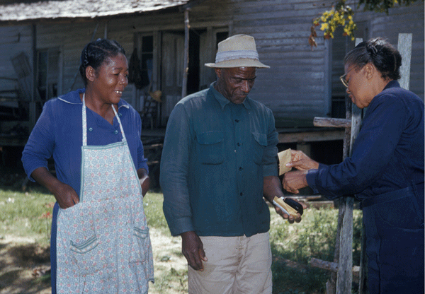 The Tuskegee Experiment, Nurse doing blood test on man, Photo CDC